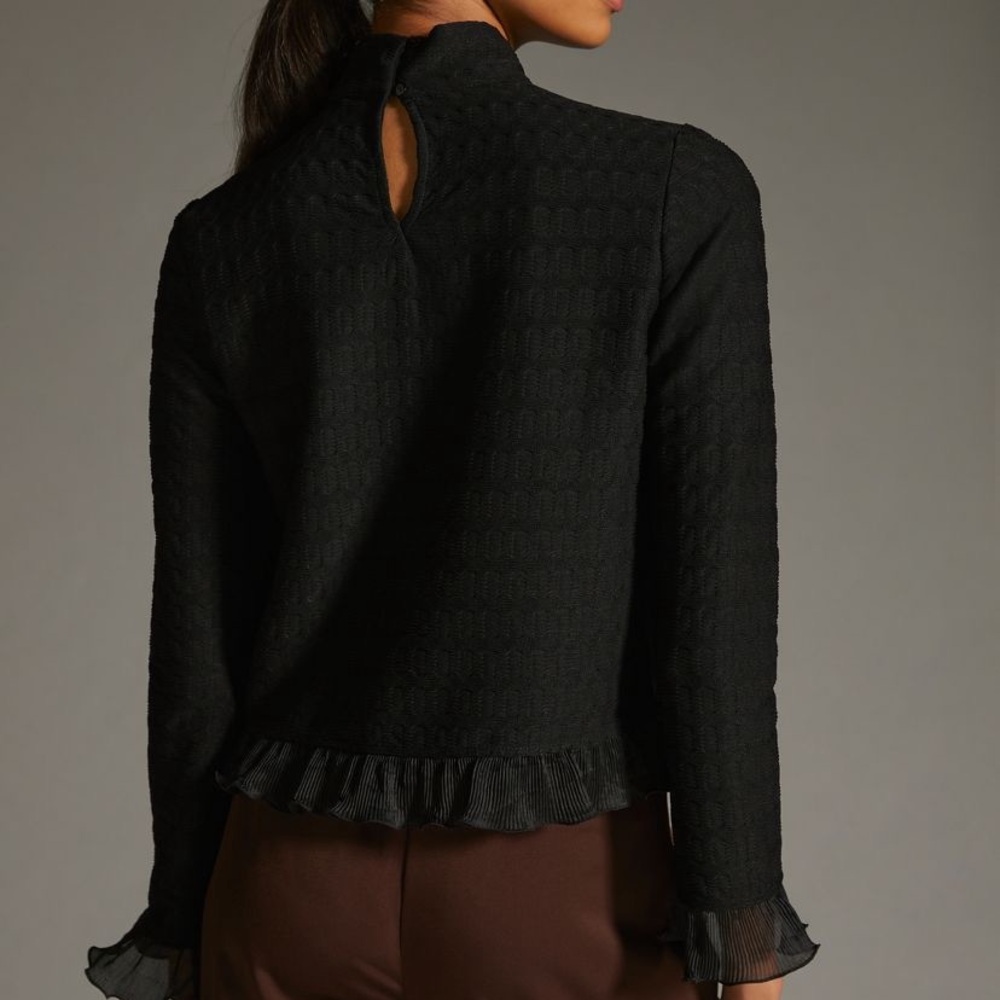 NWT Ruffled top - Picture 4 of 6